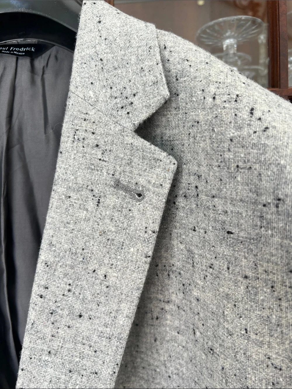 NWT. 100% Wool Paul Fredrick Light Gray Speckled Sport Coat